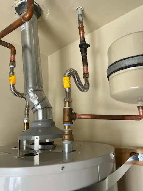 Water heater installation and plumbing repair in Lakeside South